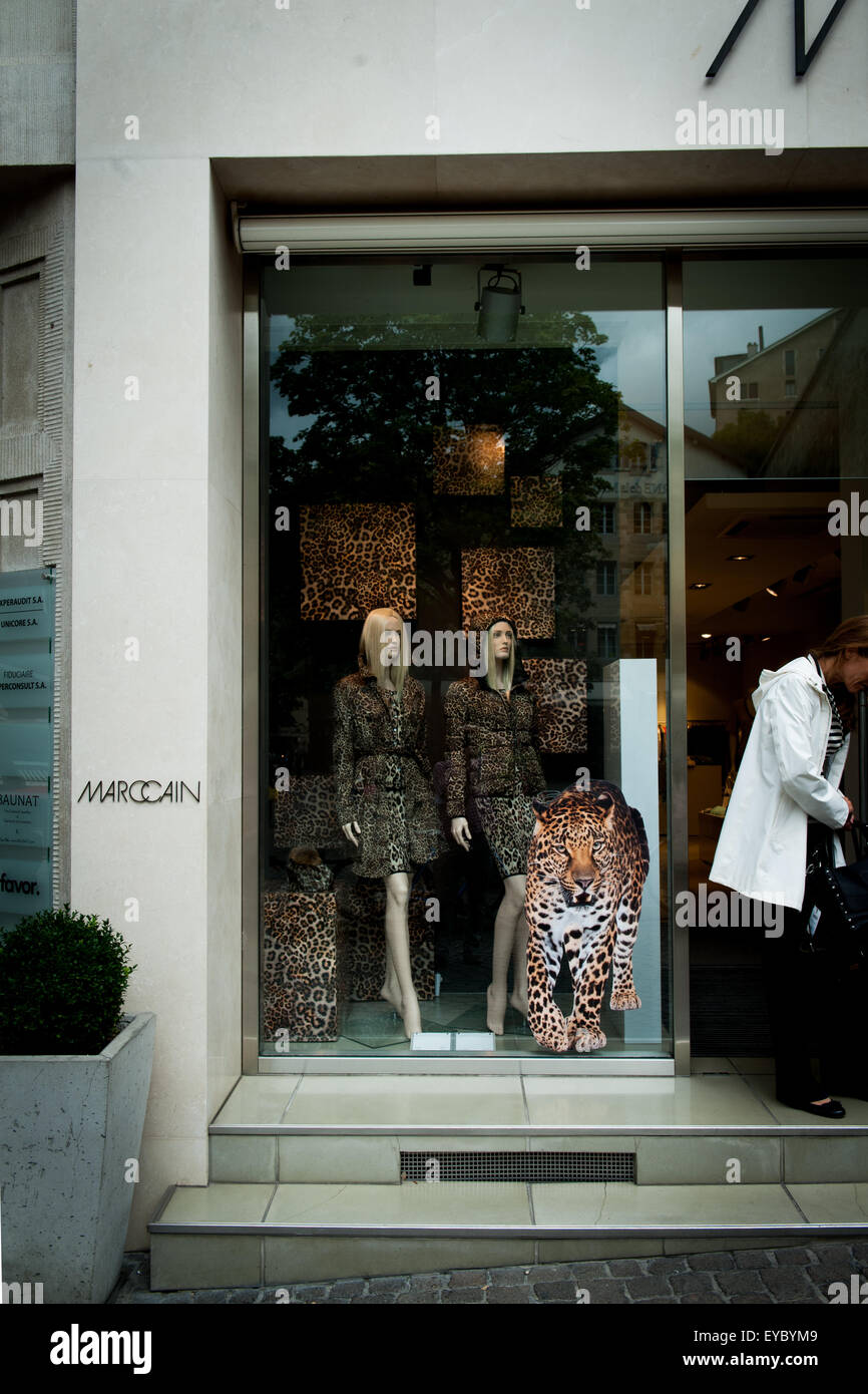 Shop a Ginevra la vendita di leopard fur fashion Foto Stock