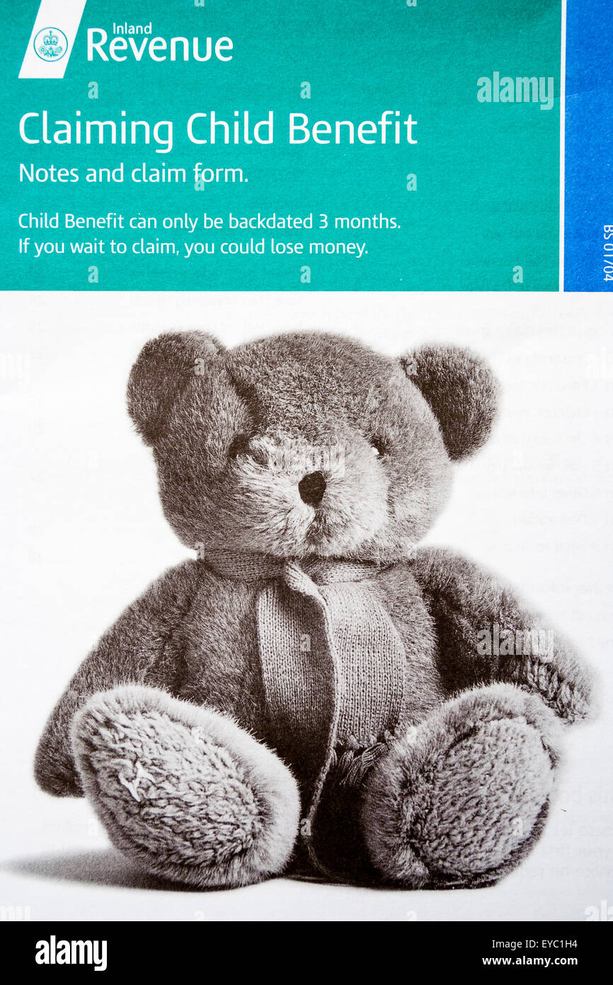 Stato britannico beneficio, Inland Revenue beneficio del bambino rivendicazione sotto forma di opuscolo. Parte anteriore del libretto con Teddy bear sul davanti. Foto Stock