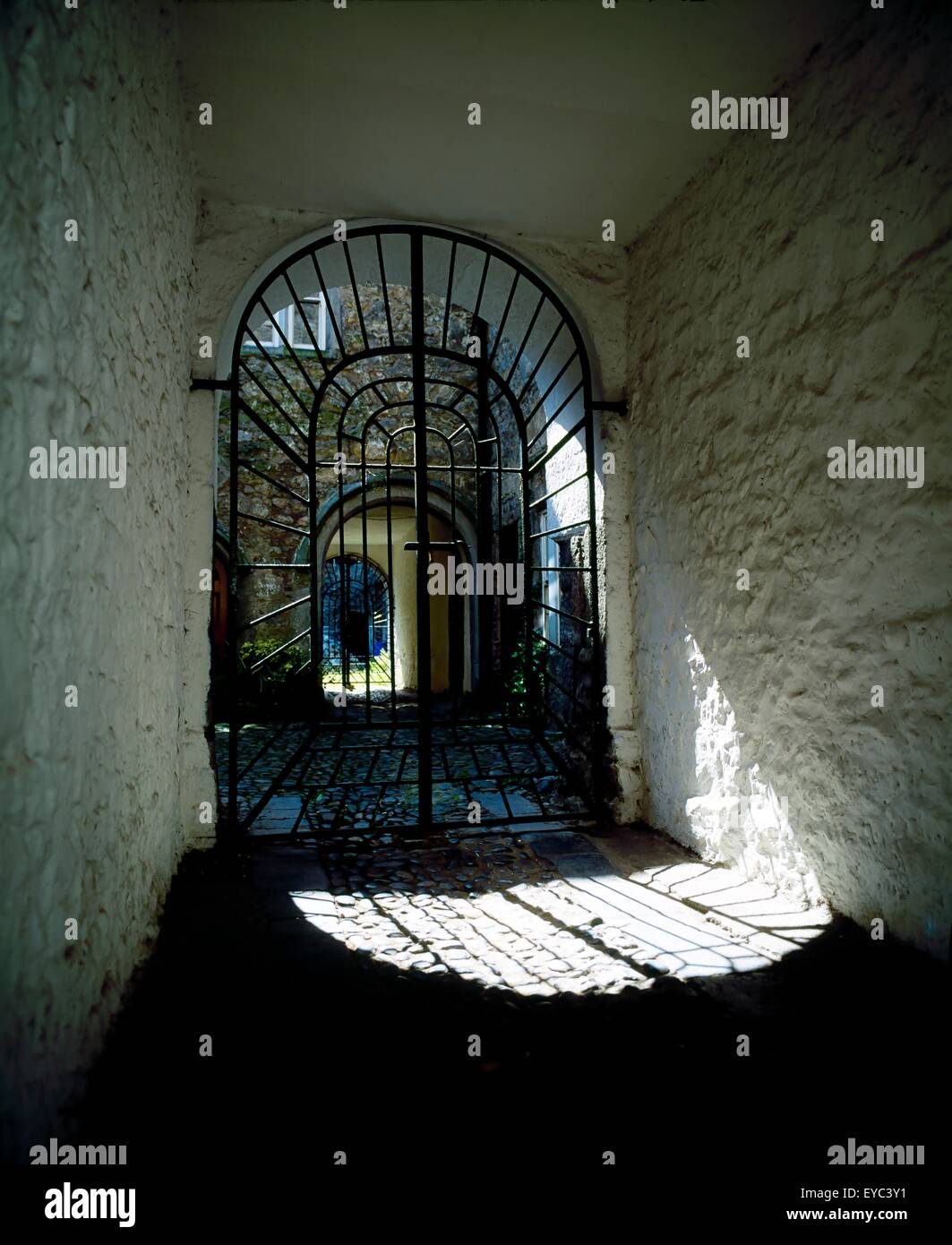 Rothe House, città di Kilkenny, Co Kilkenny, Irlanda; all'inizio del XVII secolo Irish Mercantile del Town House e giardino Foto Stock