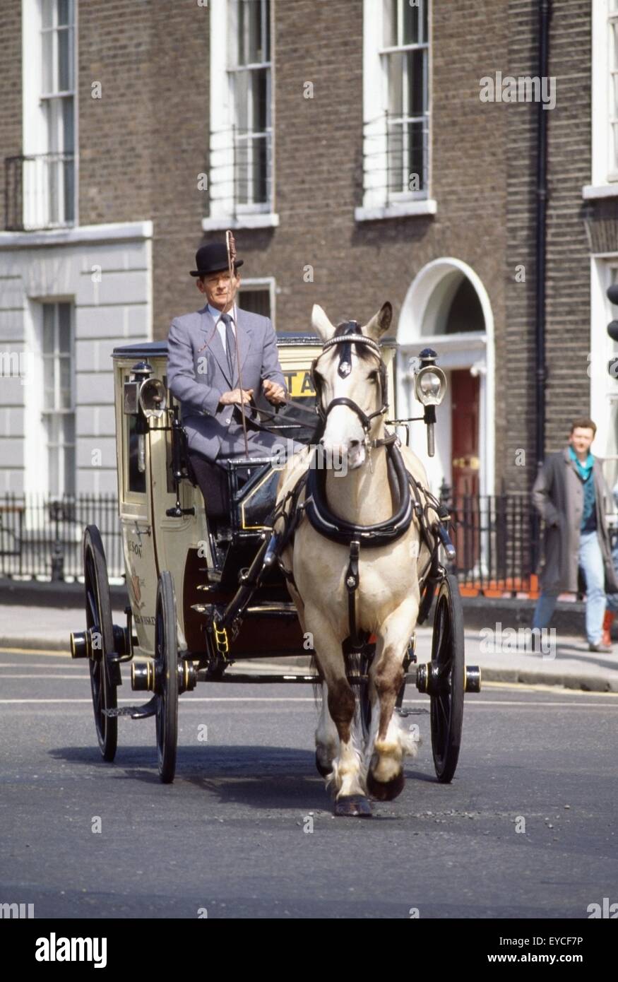 Old-Fashioned Cavallo e Carrozza, Dublin City, County Dublin, Irlanda Foto Stock