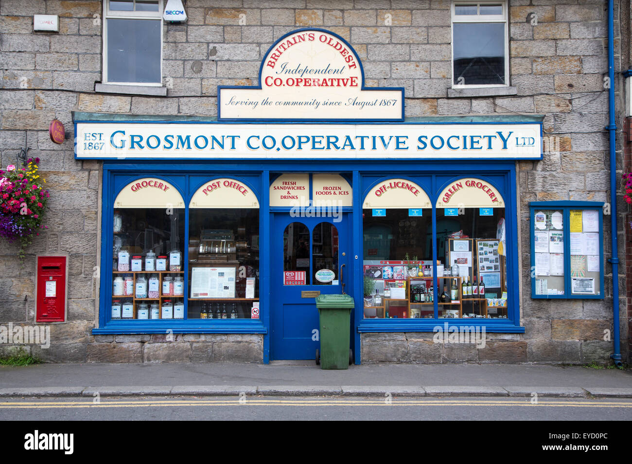 Grosmont società co-operativa shop, Yorkshire Foto Stock