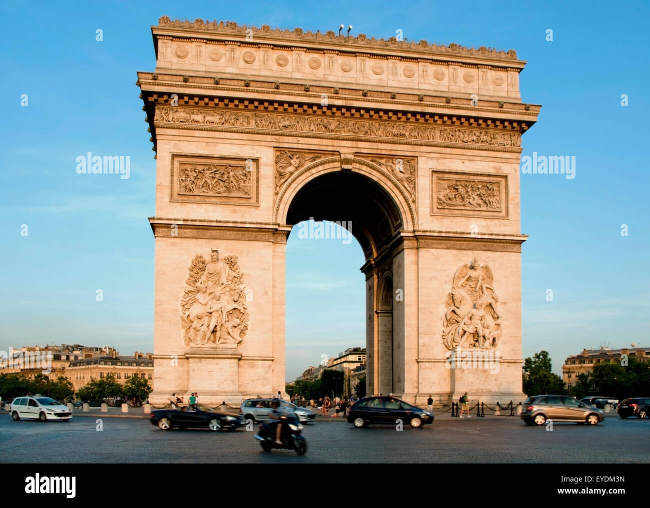 Francia, Arc de Triomphe; Parigi Foto Stock