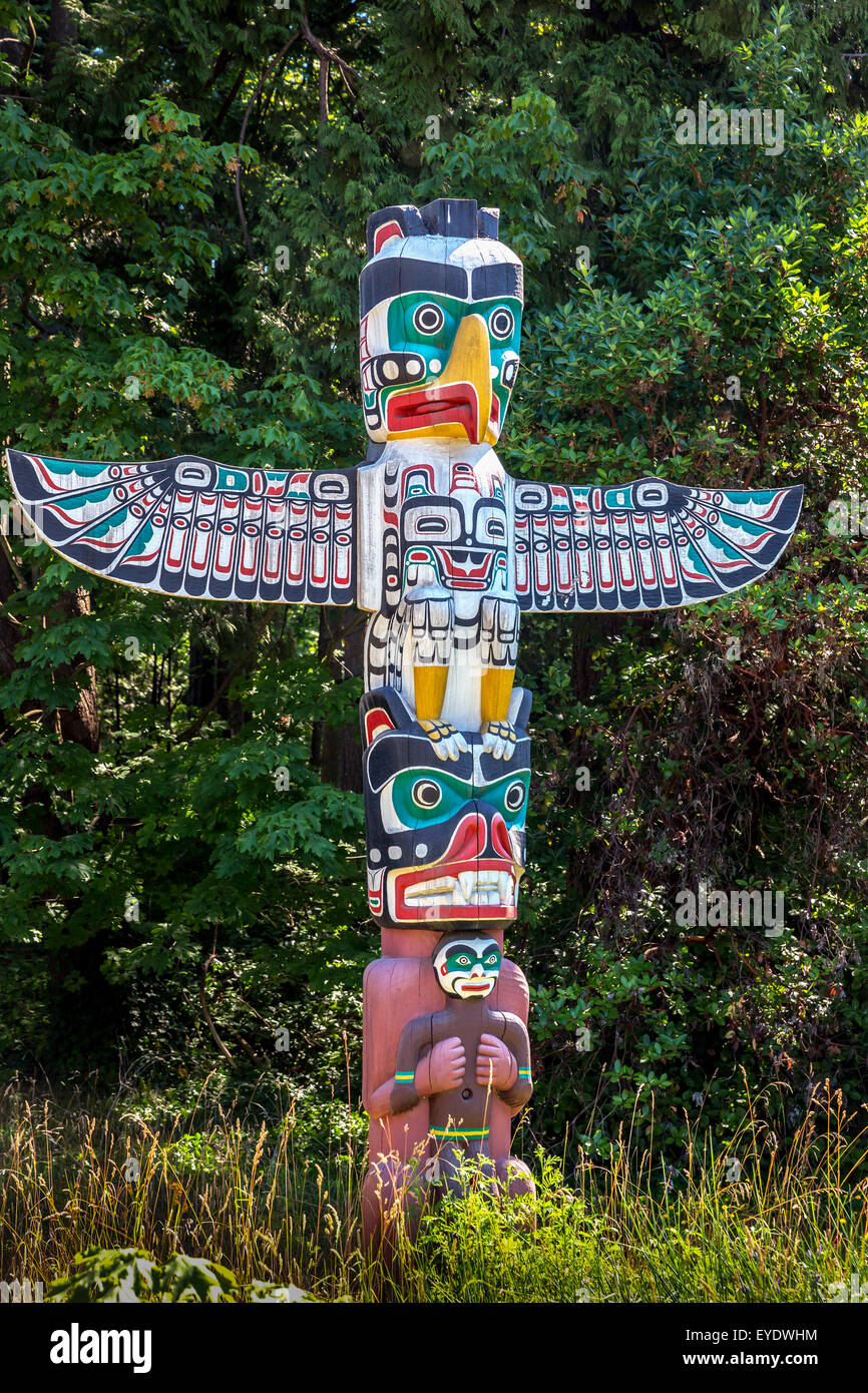 Il totem pole, Stanley Park, Vancouver, British Columbia, Canada Foto Stock