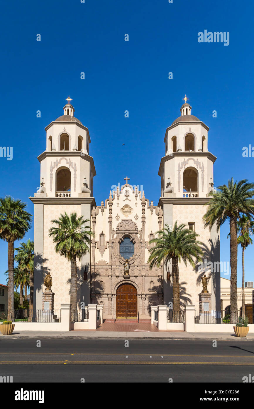 La cattedrale di Sant'Agostino nel centro cittadino di Tucson, Arizona, Stati Uniti. Foto Stock