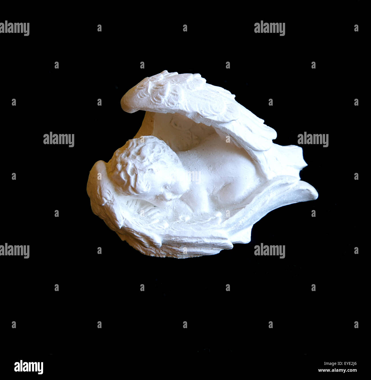 Angelo bianco baby dolci sogni nella notte più buia Foto Stock