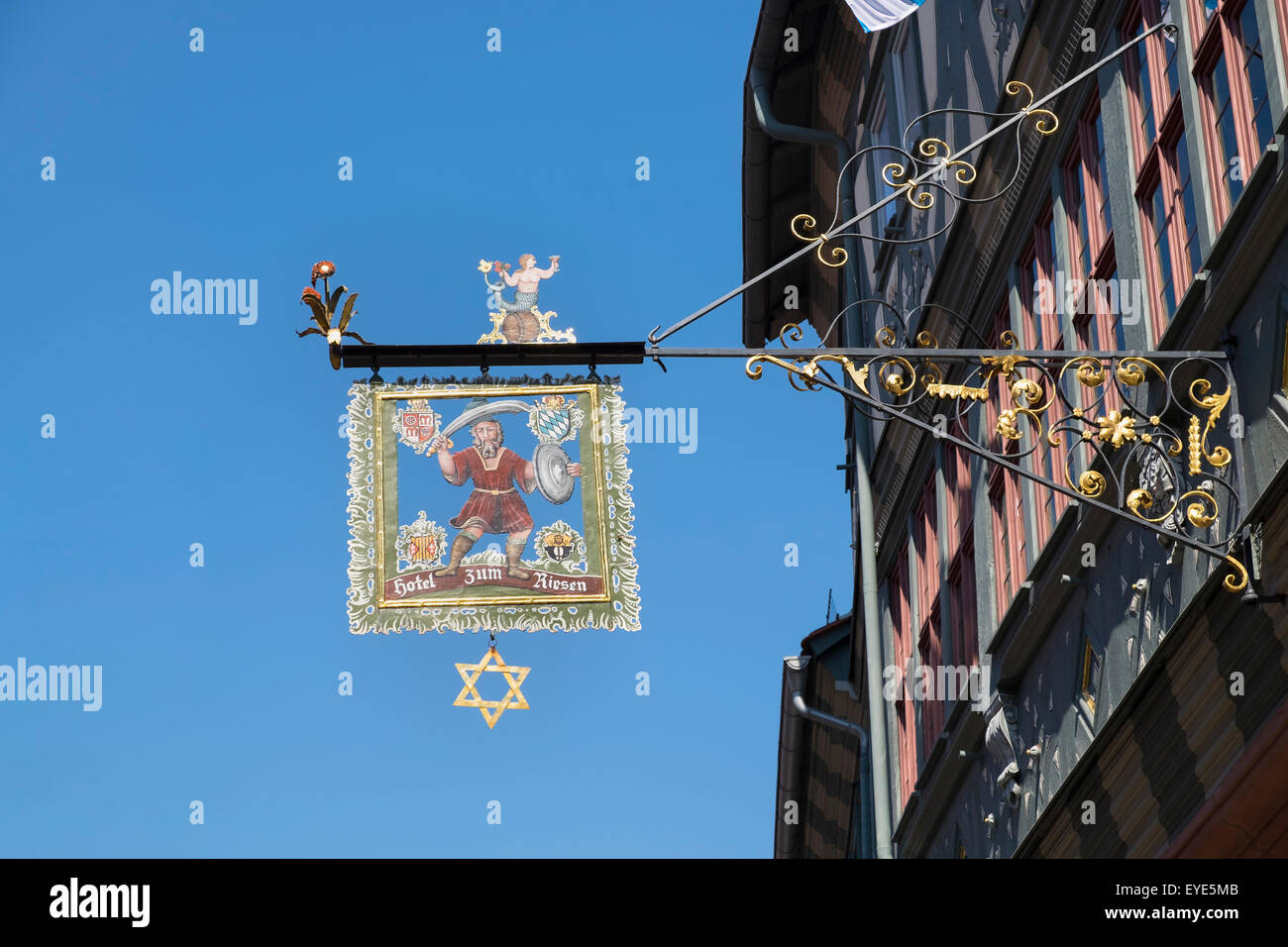 Cartello pubblicitario da appendere al Hotel Zum Riesen, Miltenberg, Mainviereck, bassa Franconia, Franconia, Baviera, Germania Foto Stock