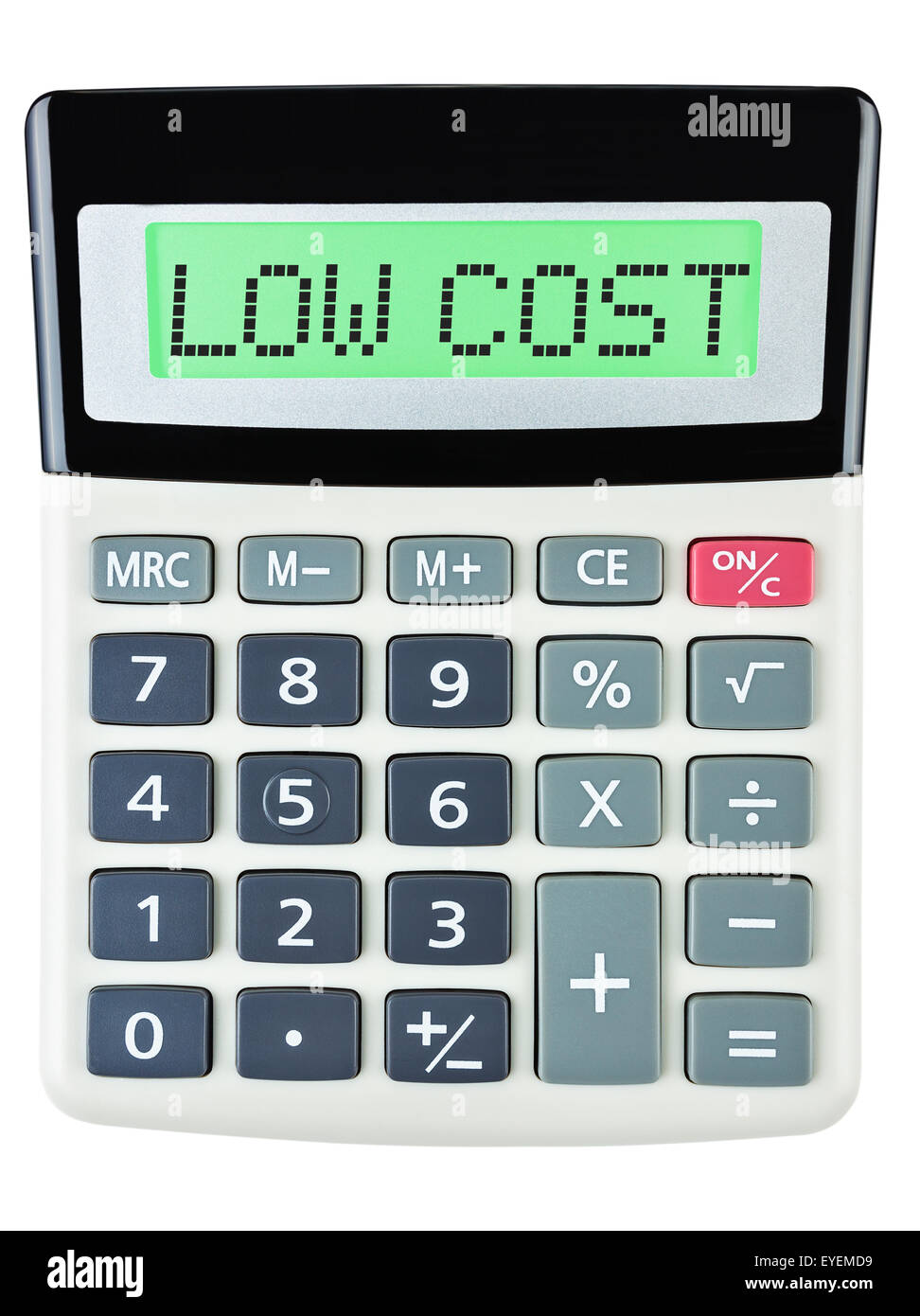 Calcolatrice con basso costo sul display isolati su sfondo bianco Foto Stock