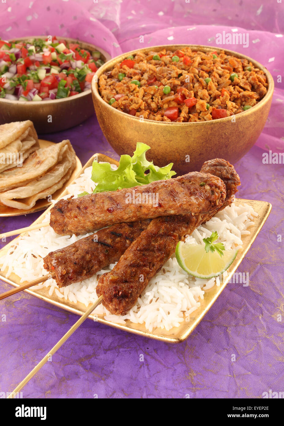 INDIAN KEEMA KOFTE Kebab sul riso Foto Stock