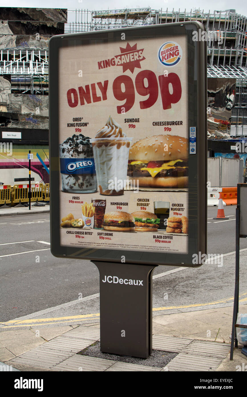 JCDecaux pannello pubblicitario, Birmingham City Centre, Regno Unito Foto Stock