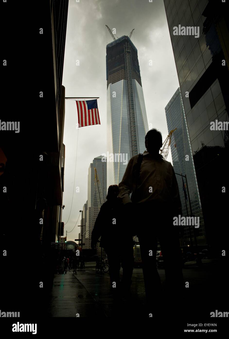 Una nuova torre in costruzione sul sito delle Giornate Mondiali Trade Center tragedia in una atmosfera 26/05/2012 - Sylvain Leser Foto Stock