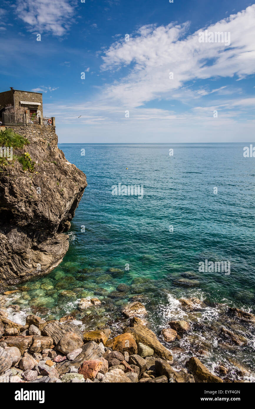 Splendido oceano costa delle Cinque Terre, Italia Foto Stock