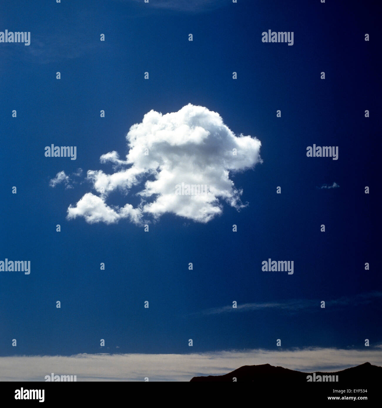 Wolke; Blauer Himmel; Landschaft Foto Stock
