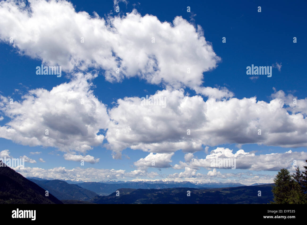 Wolke, Blau Konvektionswolken; Foto Stock