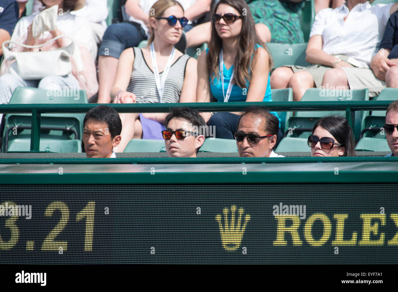 02.07.2015. Il torneo di Wimbledon Tennis Championships 2015 tenutosi presso il All England Lawn Tennis e Croquet Club di Londra, Inghilterra, Regno Unito. Petra KVITOVA (SUI) [2] v Kurumi Mara (JPN) su No1 corte. Foto Stock