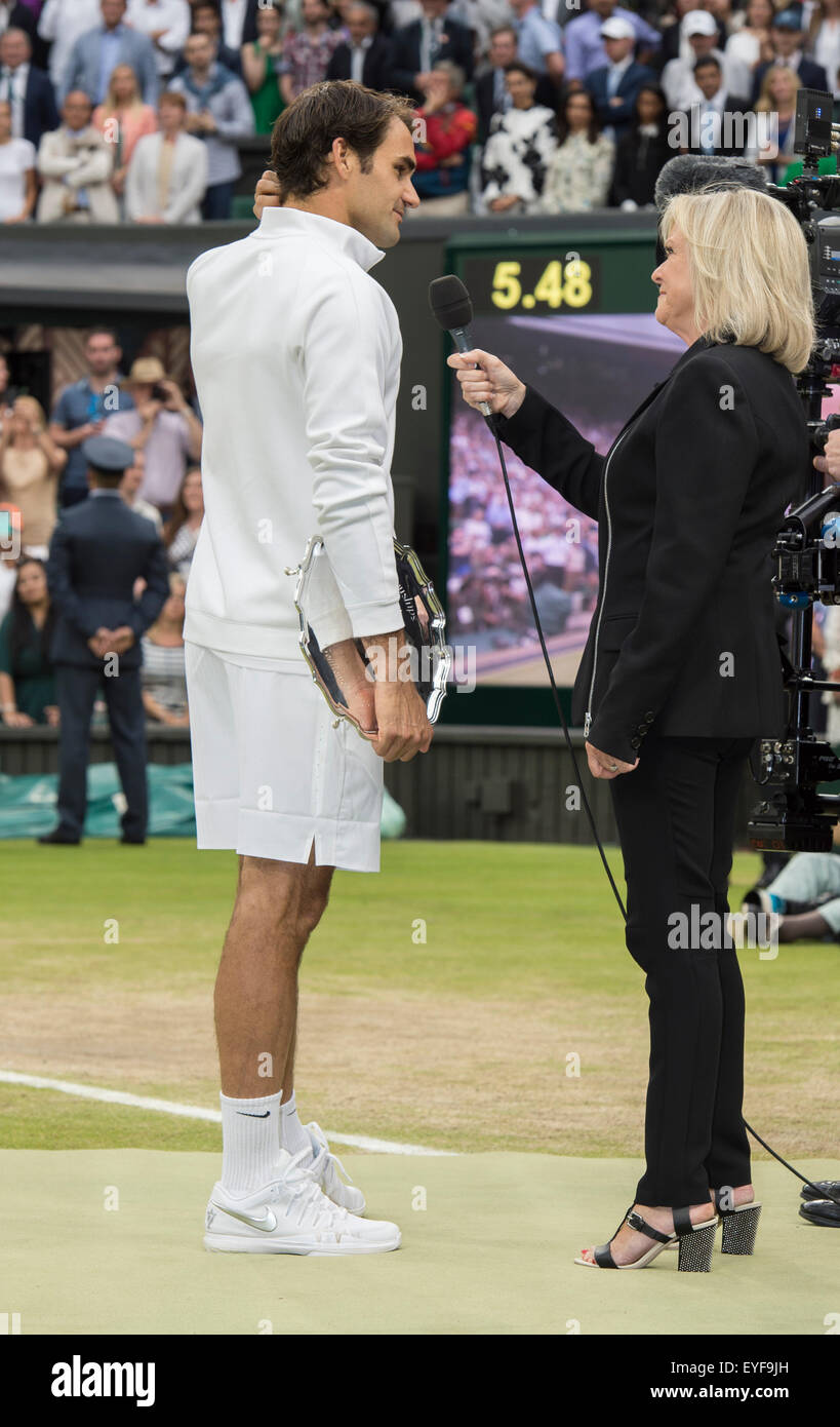 12.07.2015. Il torneo di Wimbledon Tennis Championships 2015 tenutosi presso il All England Lawn Tennis e Croquet Club di Londra, Inghilterra, Regno Unito. Foto Stock