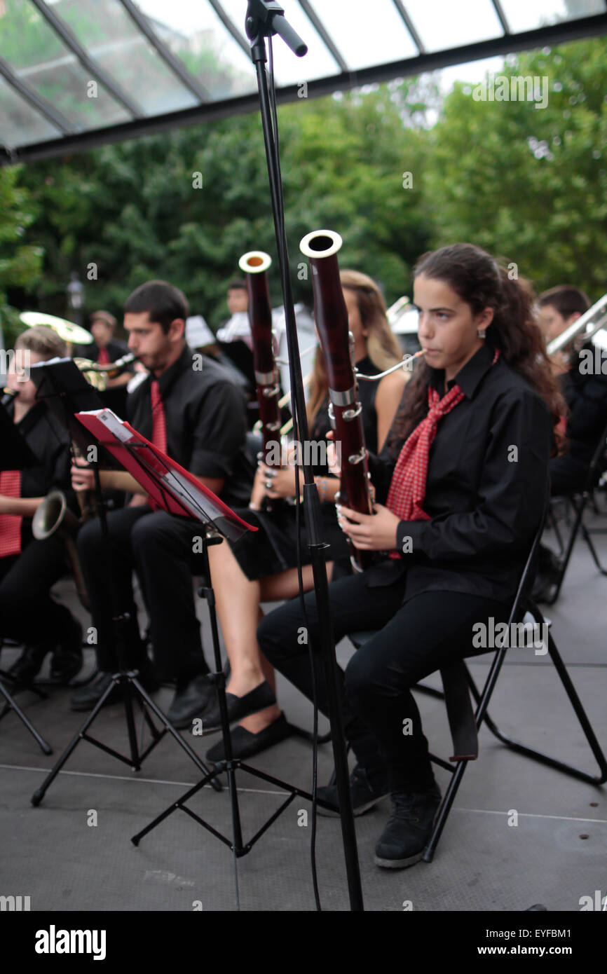 Bratislava. 28 Luglio, 2015. I membri della orchestra israeliano band eseguire durante la Gioventù Internazionale Music Festival 2015 a Bratislava, in Slovacchia il 28 luglio 2015. La gioventù internazionale Music Festival 2015 è stato ospitato qui con i giovani gruppi musicali provenienti da tutto il mondo. © Erik Adamson/Xinhua/Alamy Live News Foto Stock