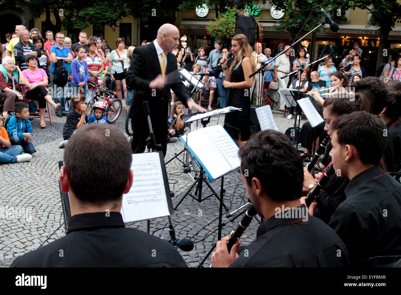 Bratislava. 28 Luglio, 2015. I membri della orchestra israeliano band eseguire durante la Gioventù Internazionale Music Festival 2015 a Bratislava, in Slovacchia il 28 luglio 2015. La gioventù internazionale Music Festival 2015 è stato ospitato qui con i giovani gruppi musicali provenienti da tutto il mondo. © Erik Adamson/Xinhua/Alamy Live News Foto Stock