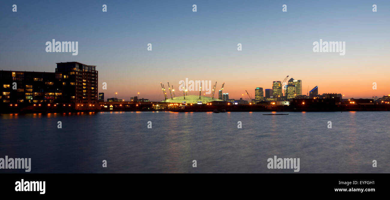 Regno Unito, Inghilterra, Londra, Canary Wharf Isle of Dogs Docklands Albert Docks. Foto Stock