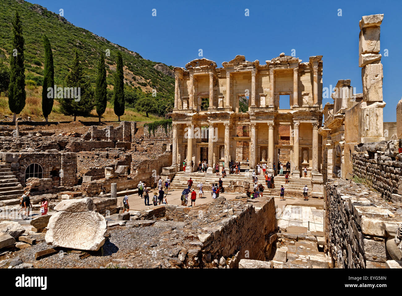 La biblioteca di Celso in greco antico/Impero Romano città di Efeso vicino a Selcuk, Kusadasi, Turchia. Foto Stock