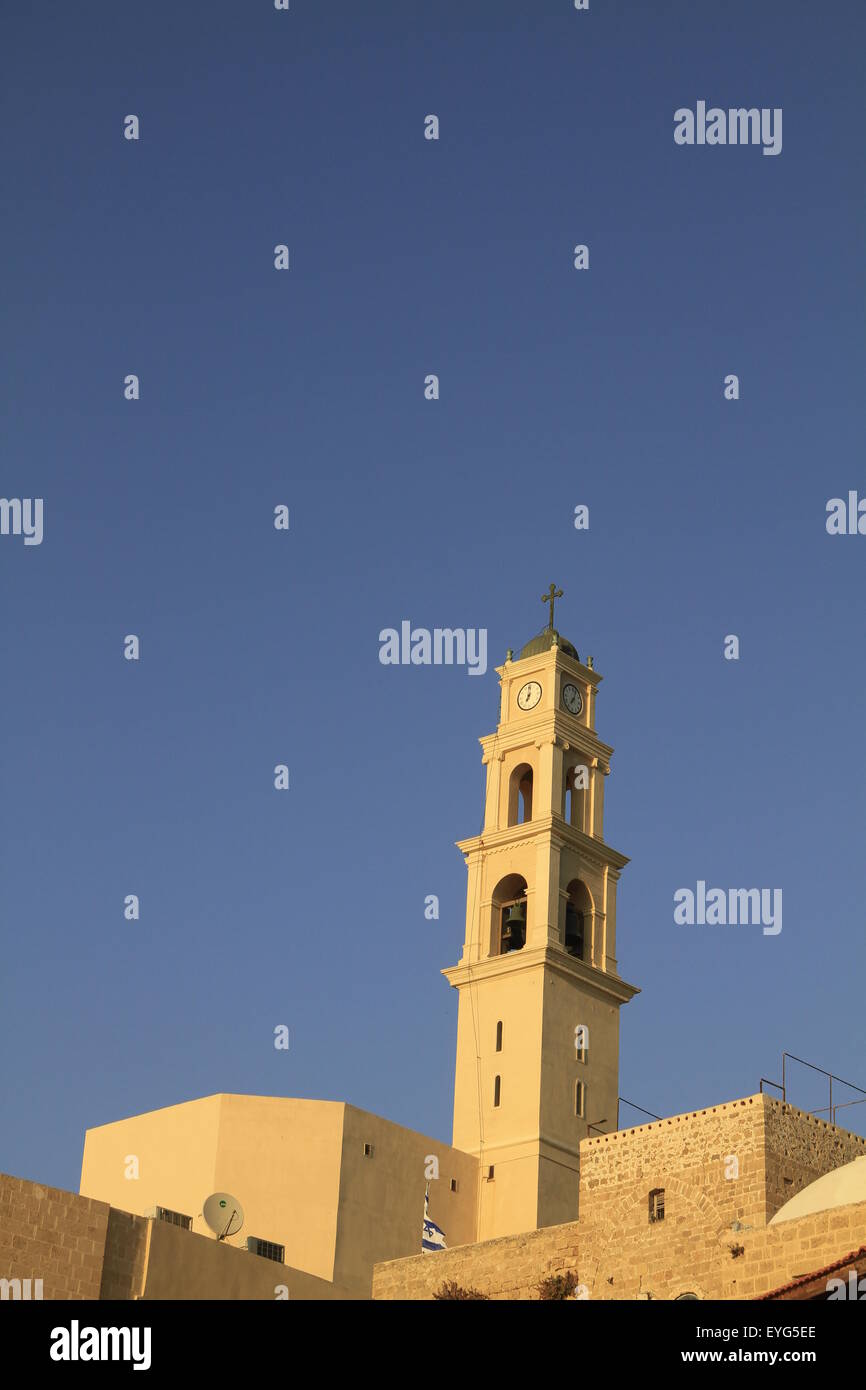 Israele, Vecchia Jaffa, una vista dei francescani la chiesa di San Pietro da Jaffa's port Foto Stock