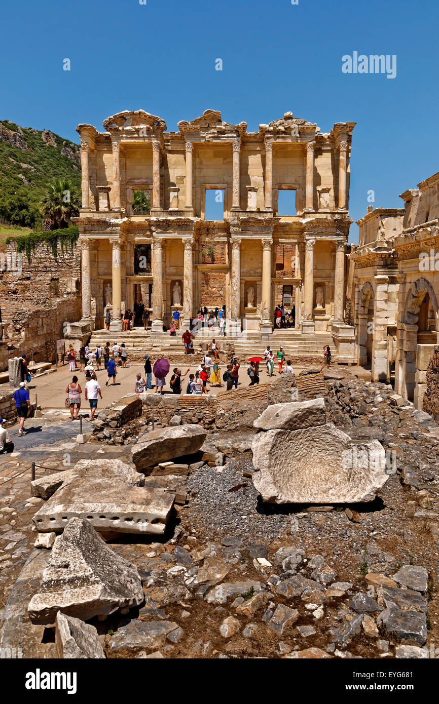 La biblioteca di Celso in greco antico/Impero Romano città di Efeso vicino a Selcuk, Kusadasi, Turchia. Foto Stock