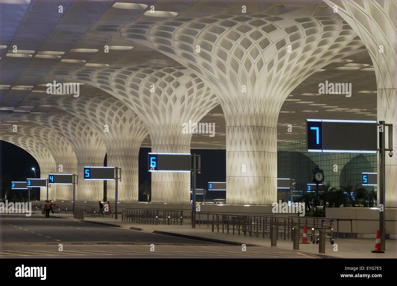 Il terminale 2, l'Aeroporto Internazionale di Mumbai. Foto Stock