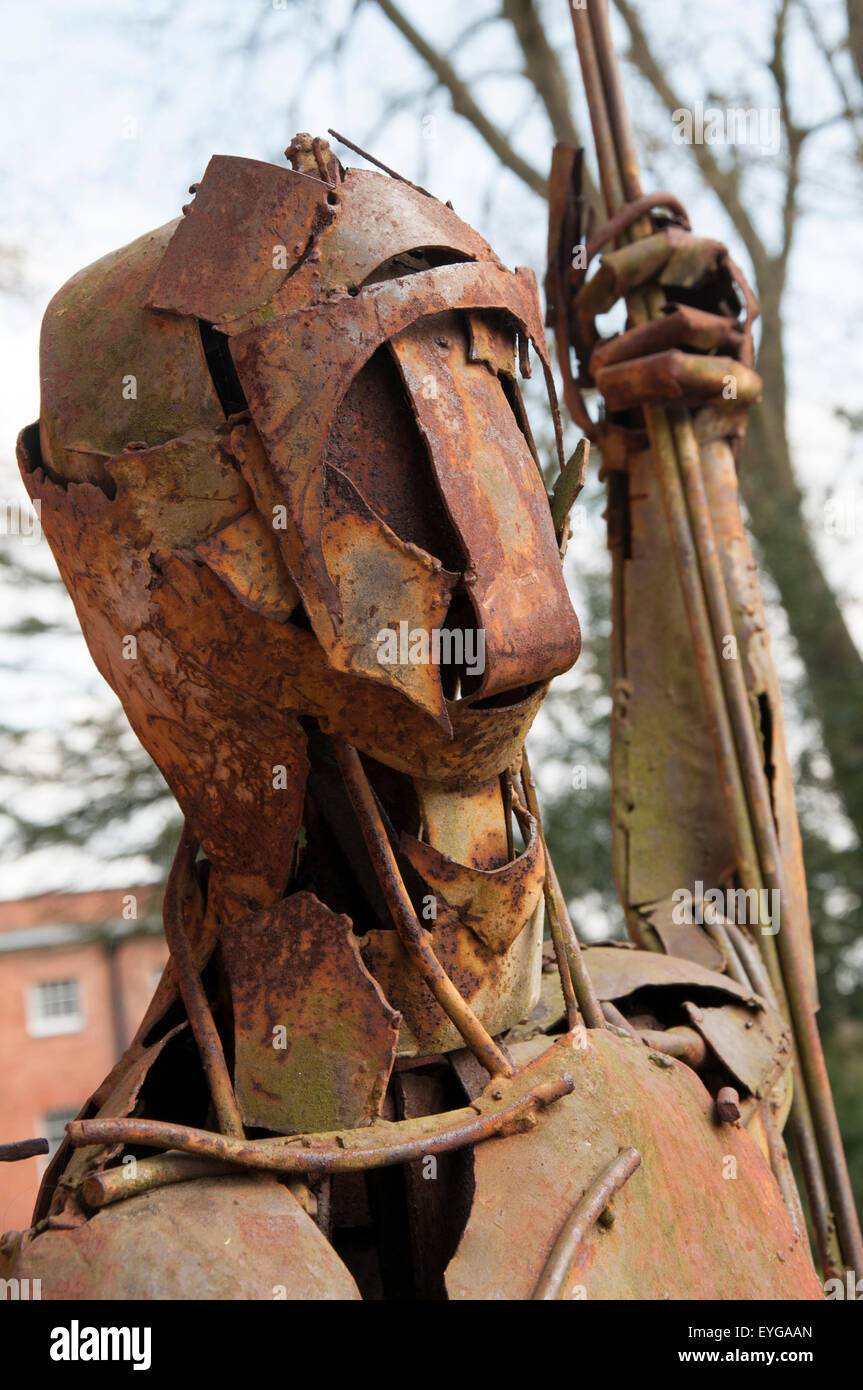 Scultura di metallo al di fuori del Ferrers Art Center a Staunton Harold Hall nel Leicestershire, England Regno Unito Foto Stock