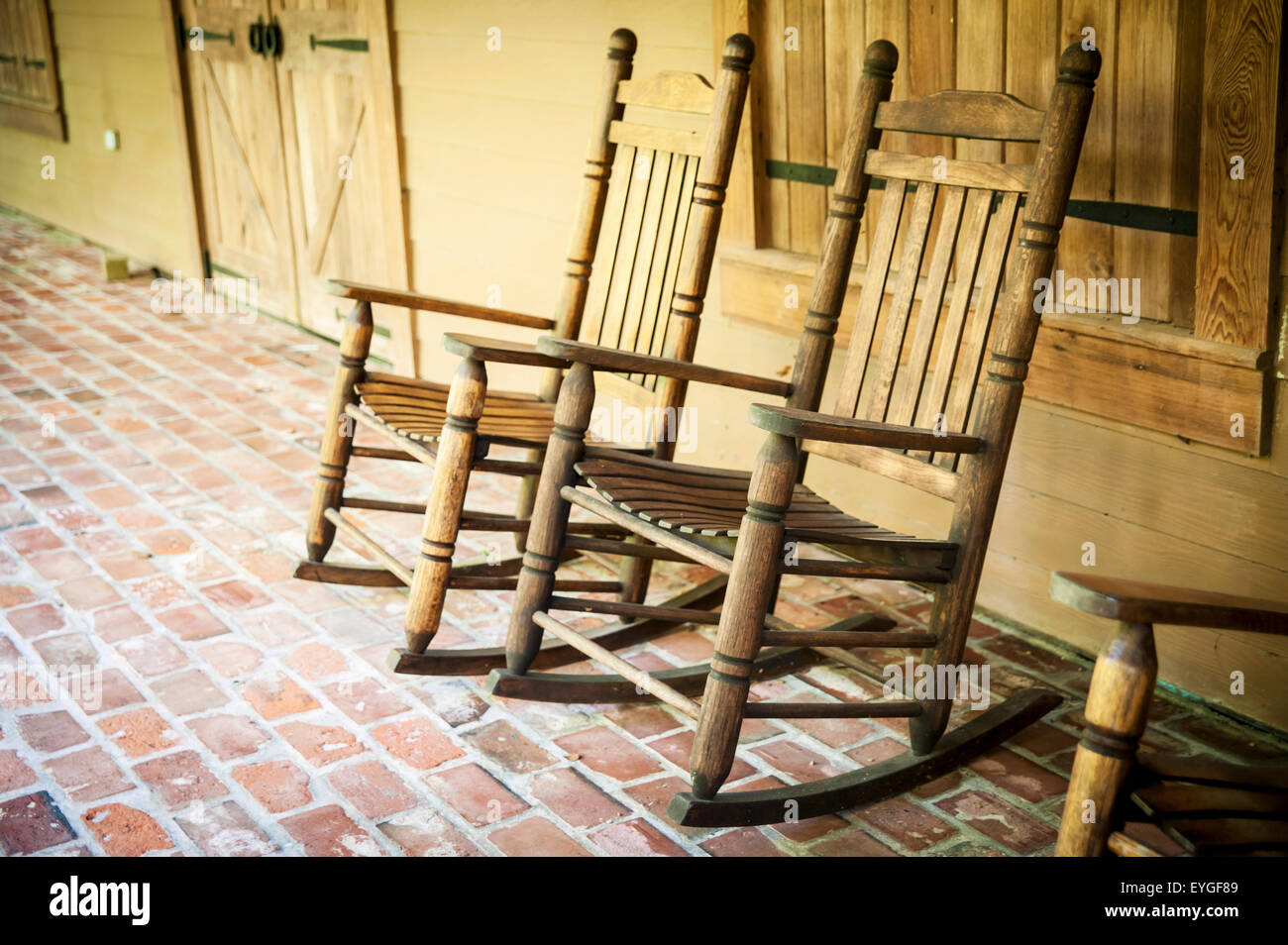 Stati Uniti d'America, Louisiana, sedie a dondolo in piantagione di Oakley; Audubon membro Foto Stock