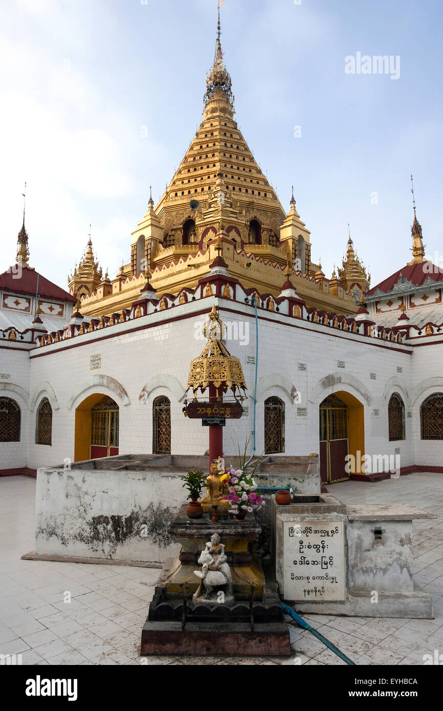 Yadana uomo Aung Pagoda, Naungshwe, Stato Shan, Myanmar Foto Stock
