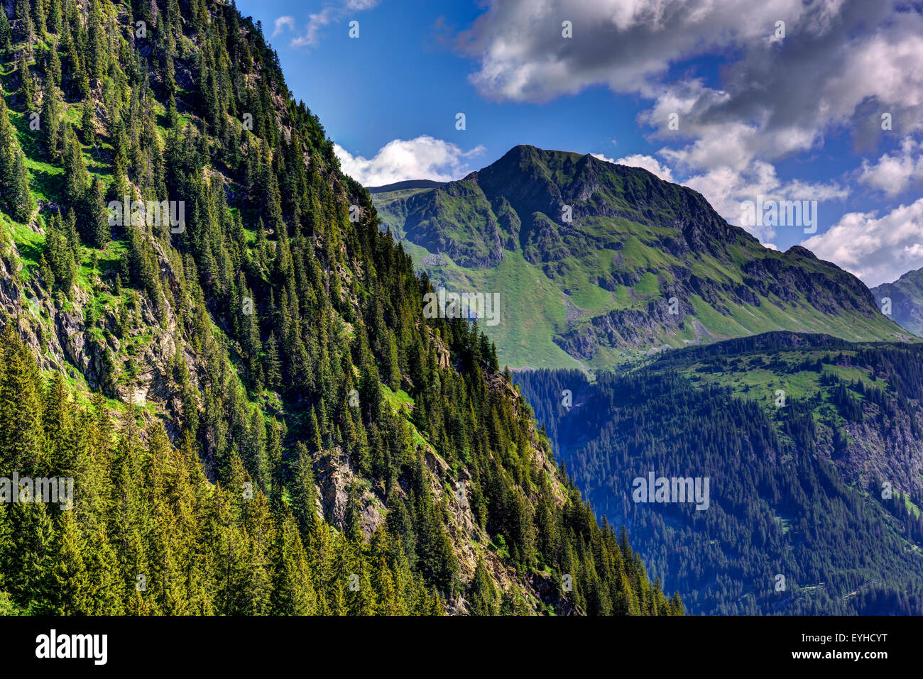 Alpi, ripida collina da Gaschurn-Partenen Foto Stock