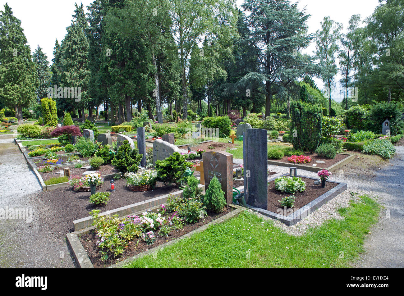 Cimitero, Bergisch Neukirchen, Renania settentrionale-Vestfalia Germania Foto Stock