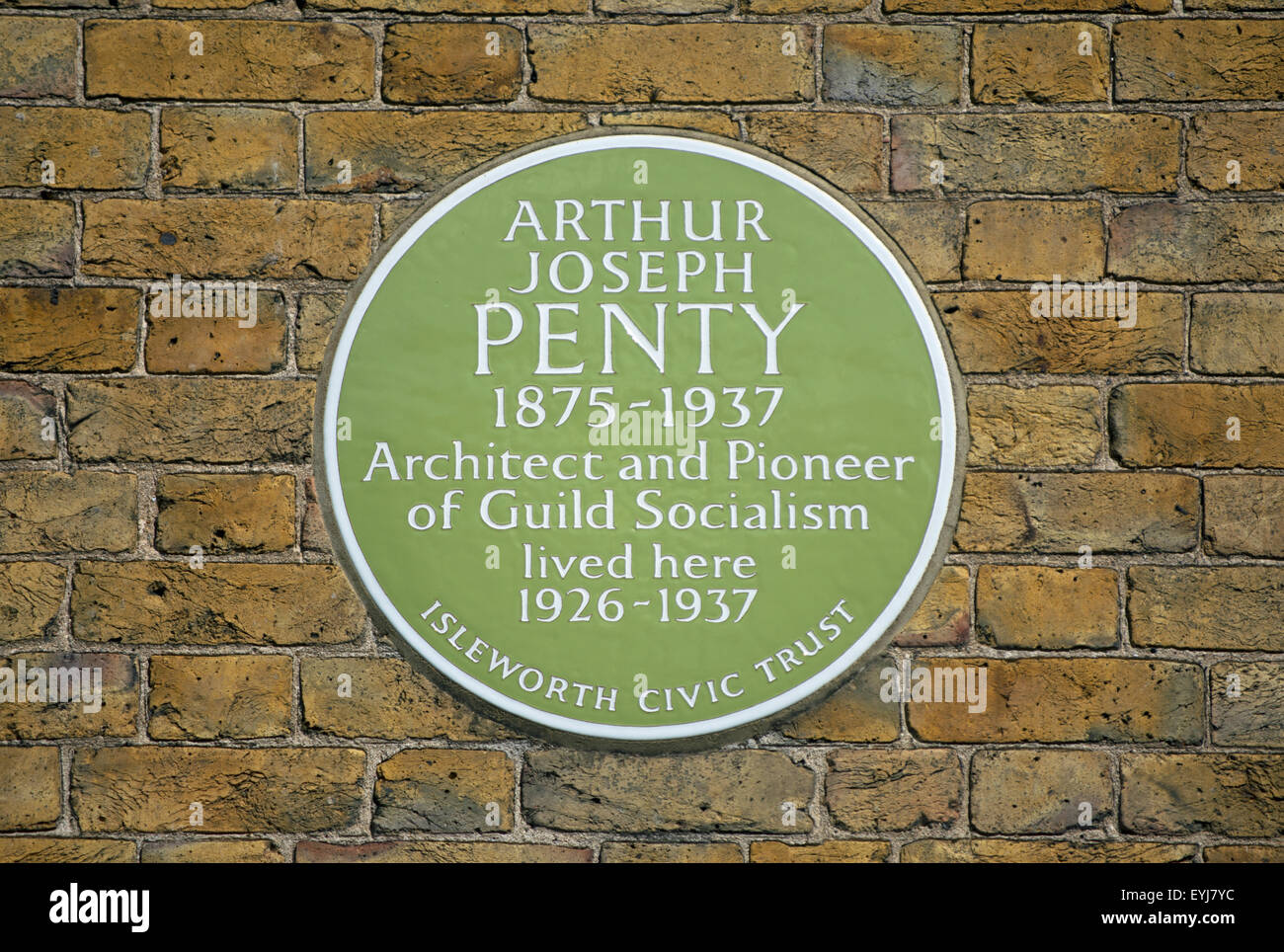 Isleworth civic trust marcatura di placca una casa di Arthur joseph penty, architetto e guild socialismo pioneer, Isleworth, Inghilterra Foto Stock Isleworth civic trust marcatura di placca una casa di Arthur joseph penty, architetto e guild socialismo pioneer, Isleworth, Inghilterra Foto Stock