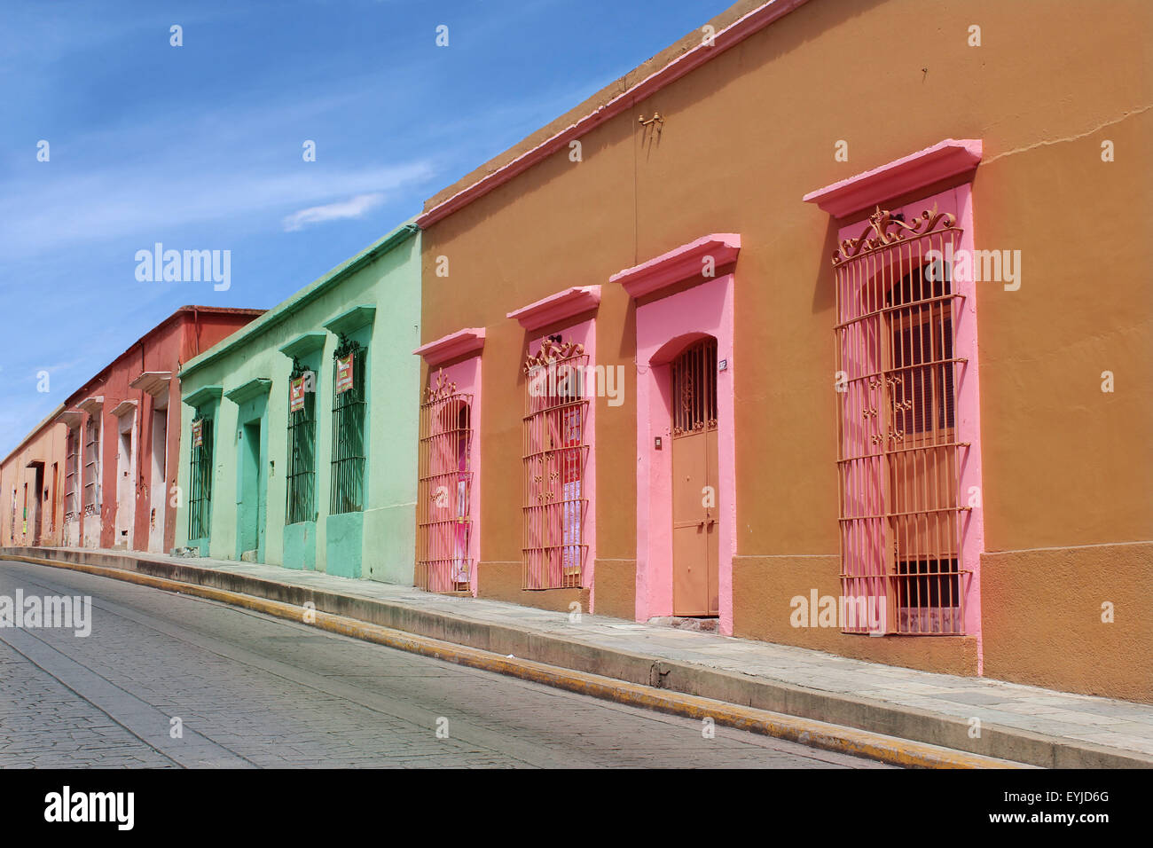 Strada coloniale di Oaxaca, Messico con n. di persone Foto Stock