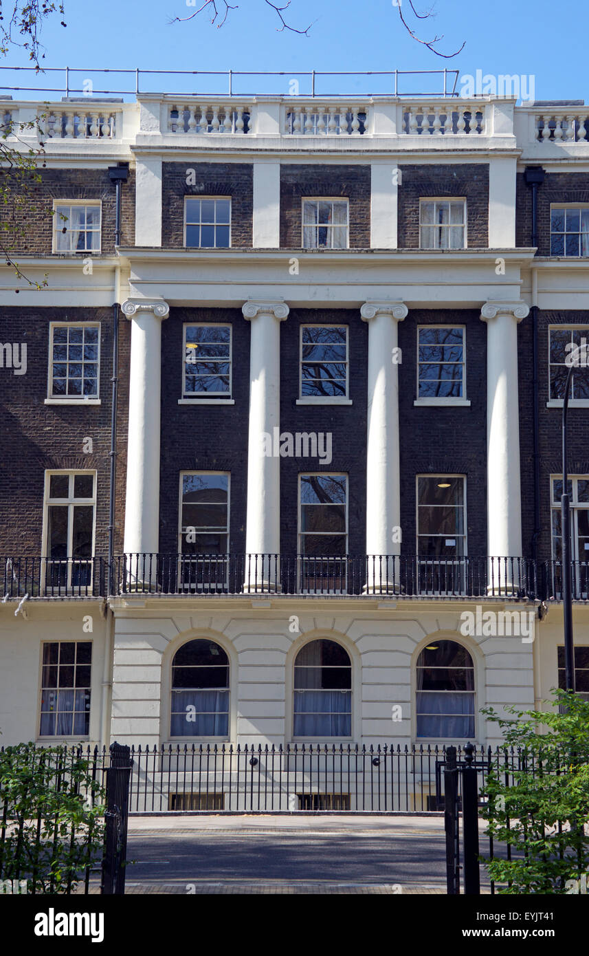 Fine edificio Georgiano ora UCL Tavistock Square London Inghilterra England Foto Stock