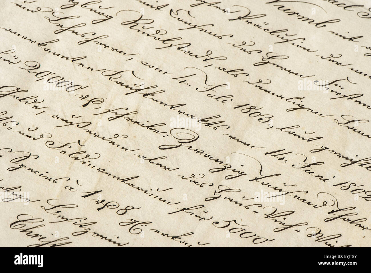 Lettera di antiquariato con calligrafica il testo scritto a mano. Vintage grunge sfondo della carta Foto Stock