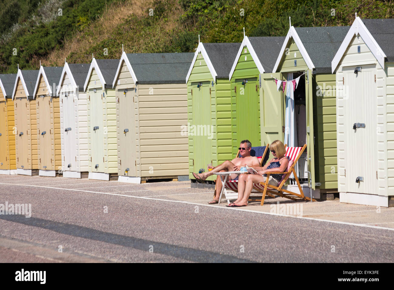 Bournemouth Dorset, Regno Unito il 31 luglio 2015. Meteo REGNO UNITO: calda giornata di sole in spiaggia a Bournemouth come testa di visitatori per il mare e temperature aumento. Quasi in agosto che forecasters predire potrebbe portare ondate di caldo e di essere più calde di credito: Carolyn Jenkins/Alamy Live News Foto Stock