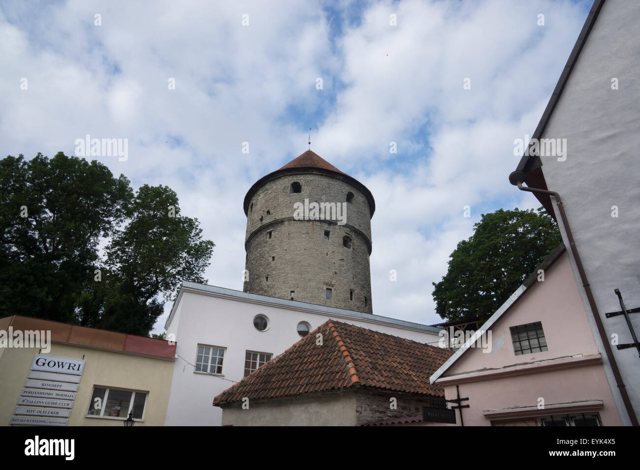 Kiek in de Kök (il significato di "sbirciare dentro la cucina ") è una torre di artiglieria a Tallinn, Estonia, costruito nel 1475. Foto Stock