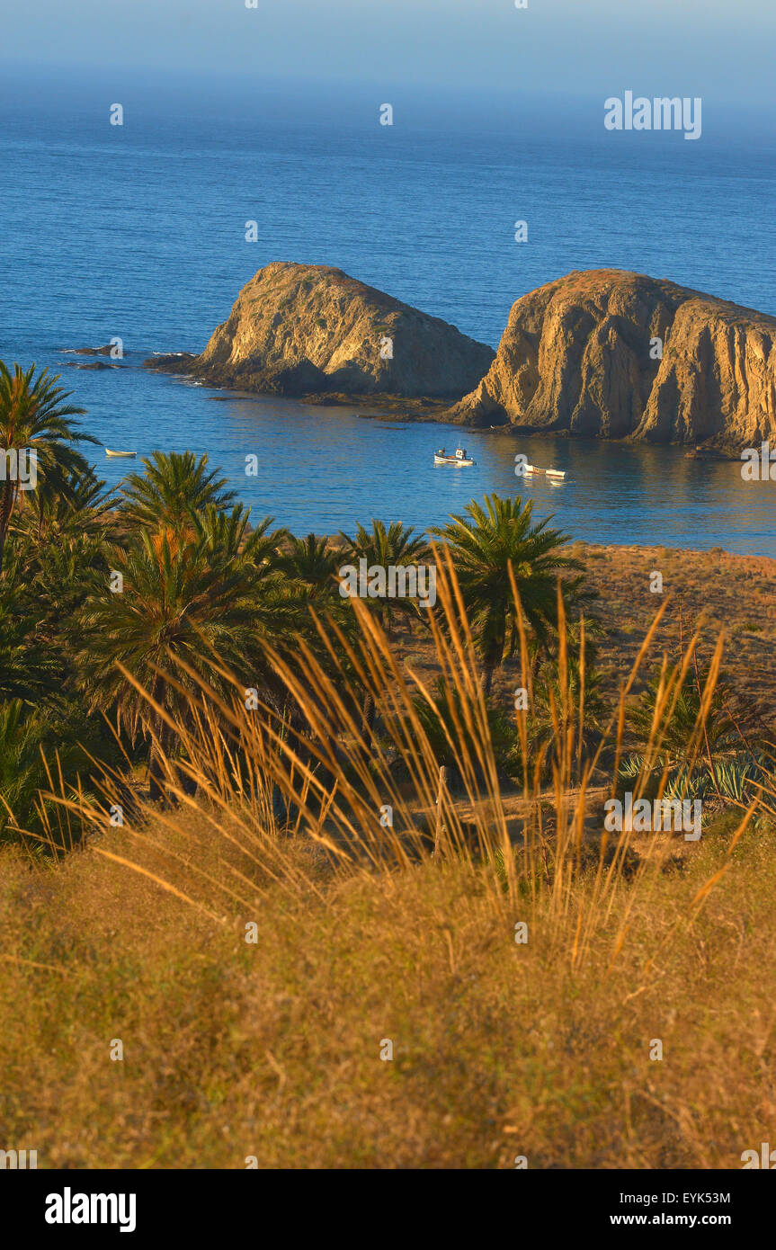 Cabo de Gata, La Isleta del Moro, villaggio di pescatori, Cabo de Gata-Nijar parco naturale, Almeria, Spagna, Europa Foto Stock