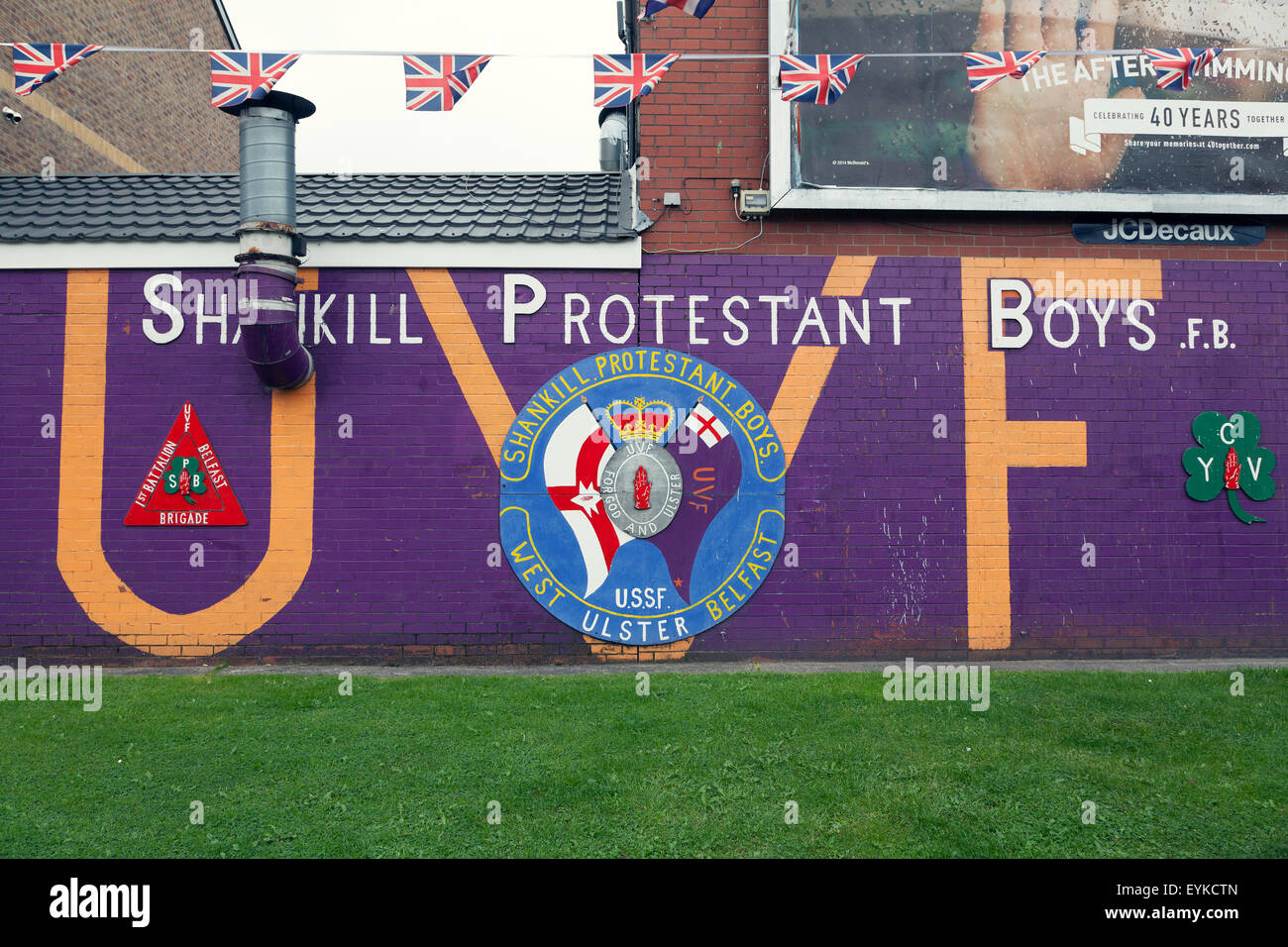 Lealisti murale sulla Shankill Road nella parte occidentale di Belfast, Irlanda del Nord Foto Stock