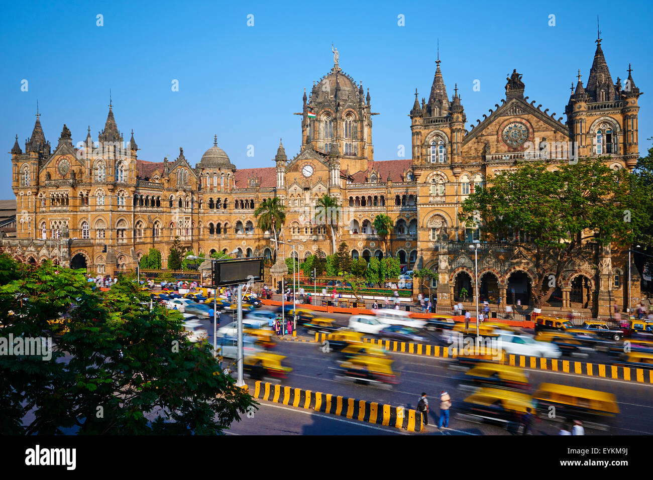 India Maharashtra, Mumbai (Bombay), Victoria terminus ferroviario o stazione di Chhatrapati Shivaji Foto Stock