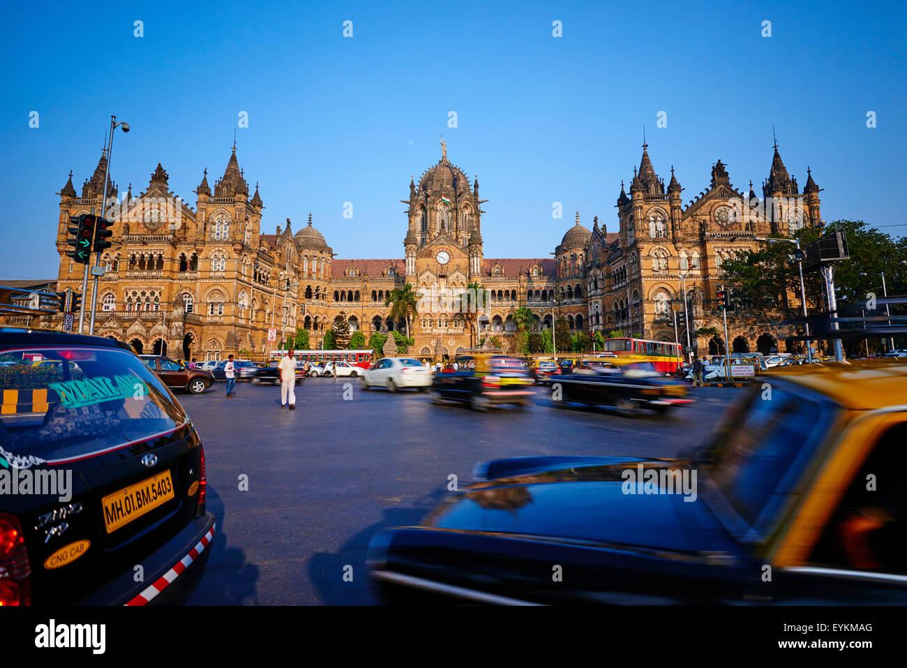 India Maharashtra, Mumbai (Bombay), Victoria terminus ferroviario o stazione di Chhatrapati Shivaji Foto Stock