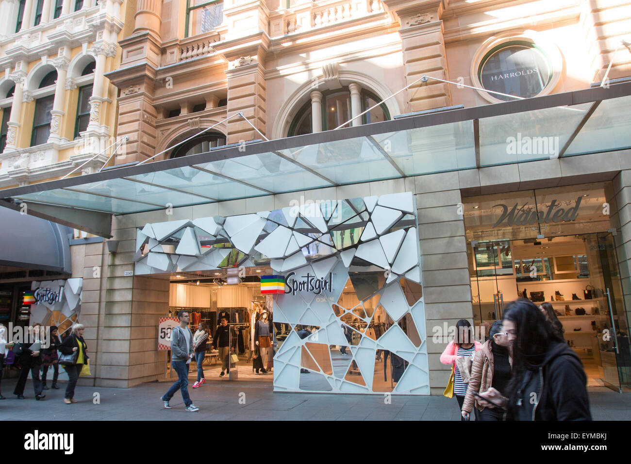 Sportsgirl e voleva che i negozi di vendita al dettaglio su Pitt Street, il centro cittadino di Sydney, Nuovo Galles del Sud, Australia Foto Stock