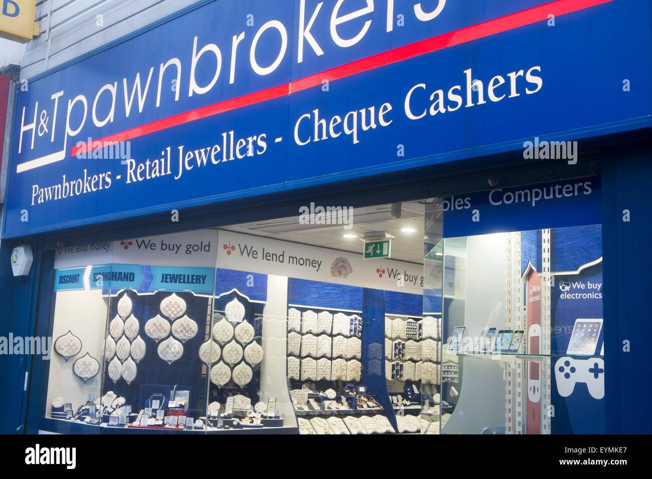 Pawnbroker store shop in Bolton, Lancashire, Inghilterra Foto Stock