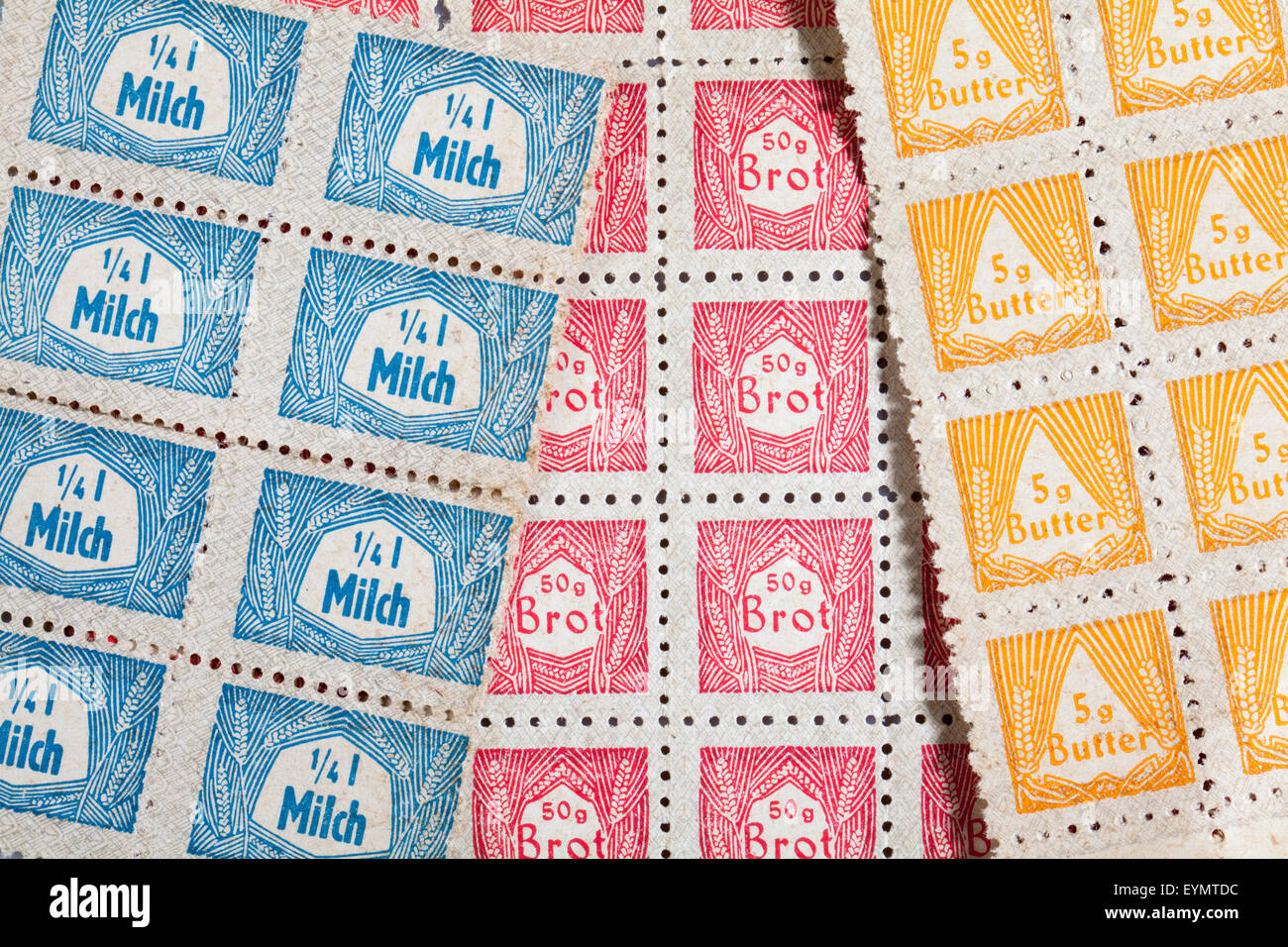 Post-guerra tessere di razionamento per acquistare prodotti per la nutrizione, 1950, Renania settentrionale-Vestfalia, nella Repubblica federale di Germania, Europa Foto Stock