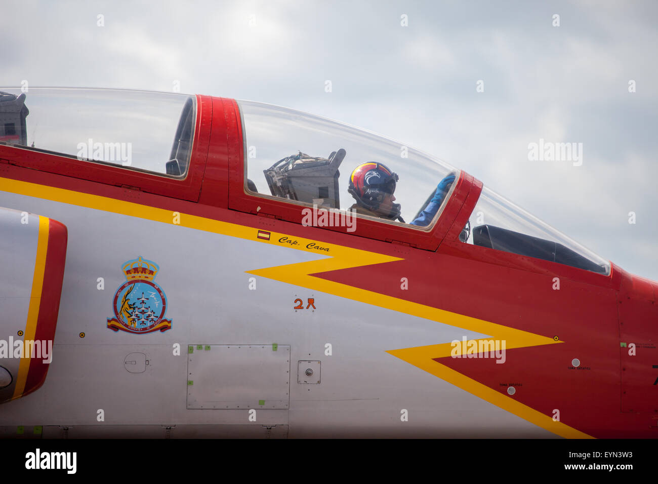 La PATRULLA AGUILA, l'Aquila Patrol, spagnola Air force Aerobatic Team Display rullaggio presso il Royal International Air Tattoo Foto Stock