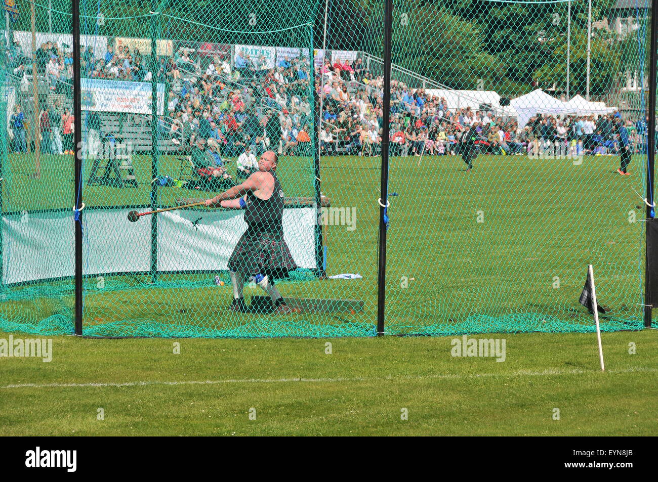 Gettando il martello a Aboyne Highland Games Foto Stock