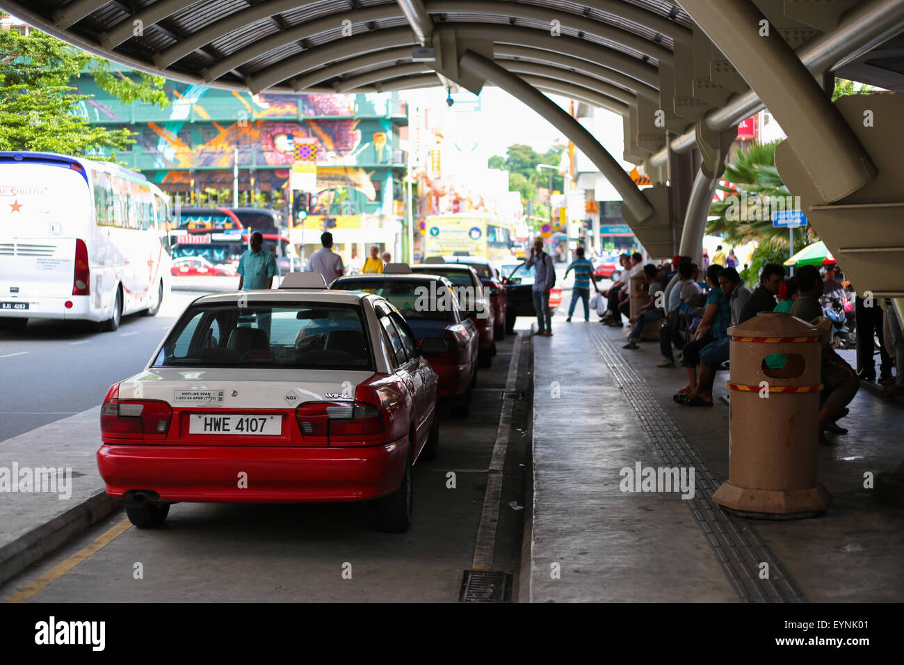 Il taxi al di fuori della Chinatown, Petaling Street, Kuala Lumpur in Malesia. Foto Stock