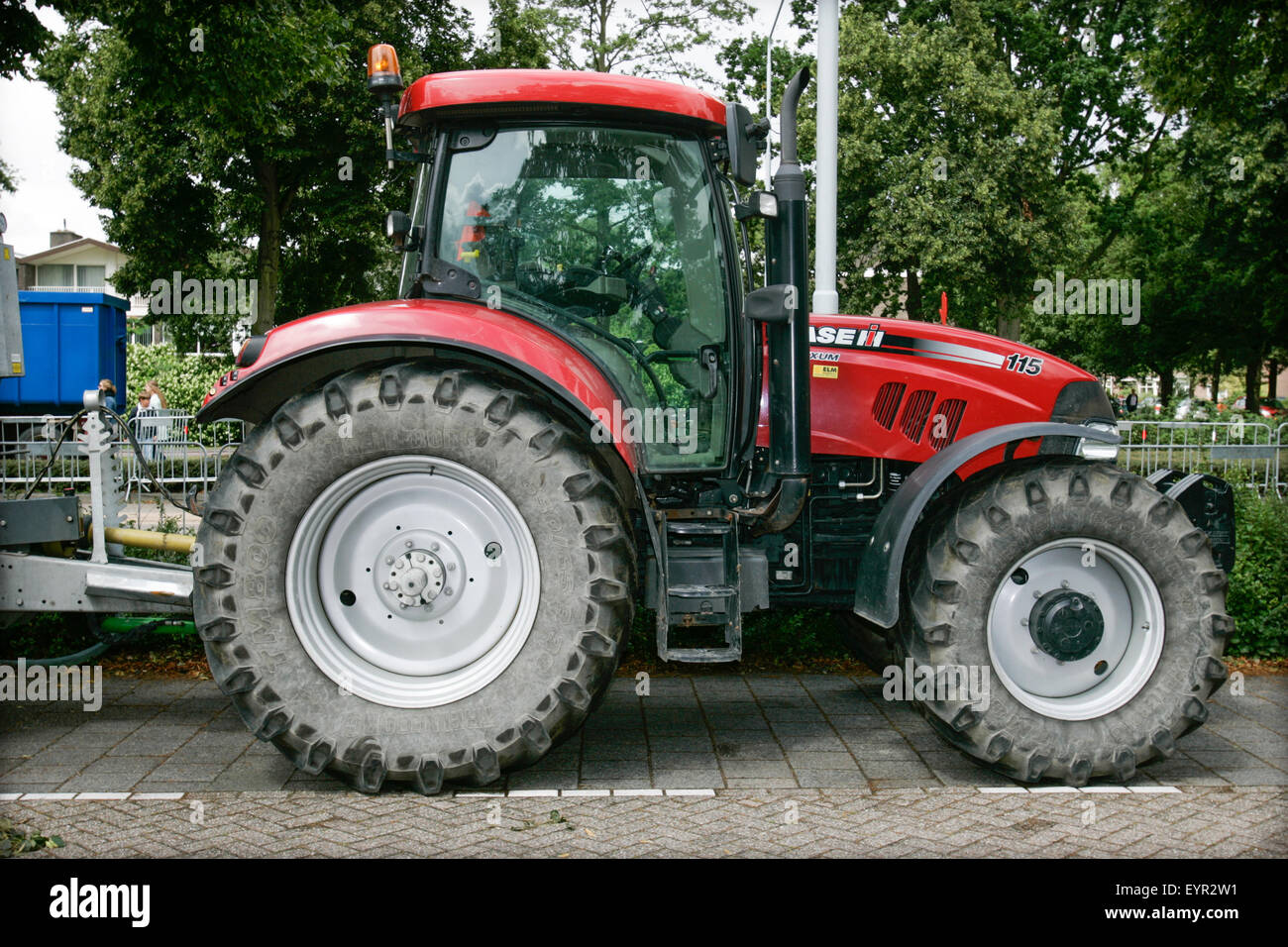 VOORSCHOTEN - UN trattore Case IH è visto. Questo mese costruttore Chrysler Fiat Automobiles (FCA) e costruttore di trattori CNH Indust Foto Stock