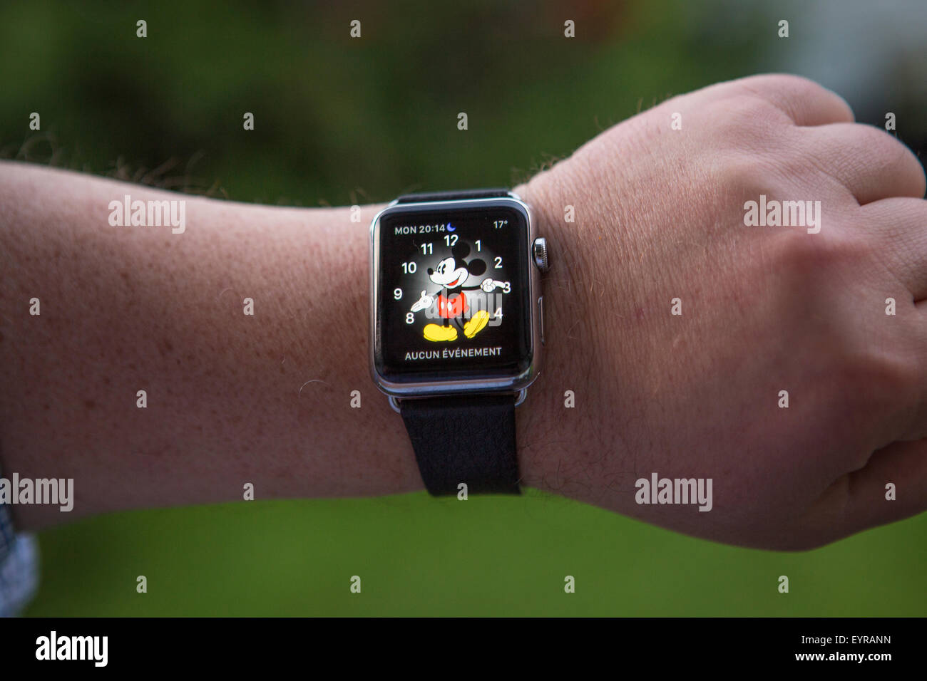 Apple Watch Man Immagini e Fotos Stock - Alamy