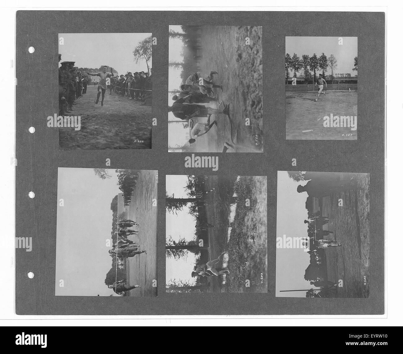 Una fotografia tratta da "Canadian Official War Photographs volume 2", raffigurante momenti chiave della prima guerra mondiale, evidenziando i contributi militari canadesi e le esperienze in tempo di guerra. Foto Stock